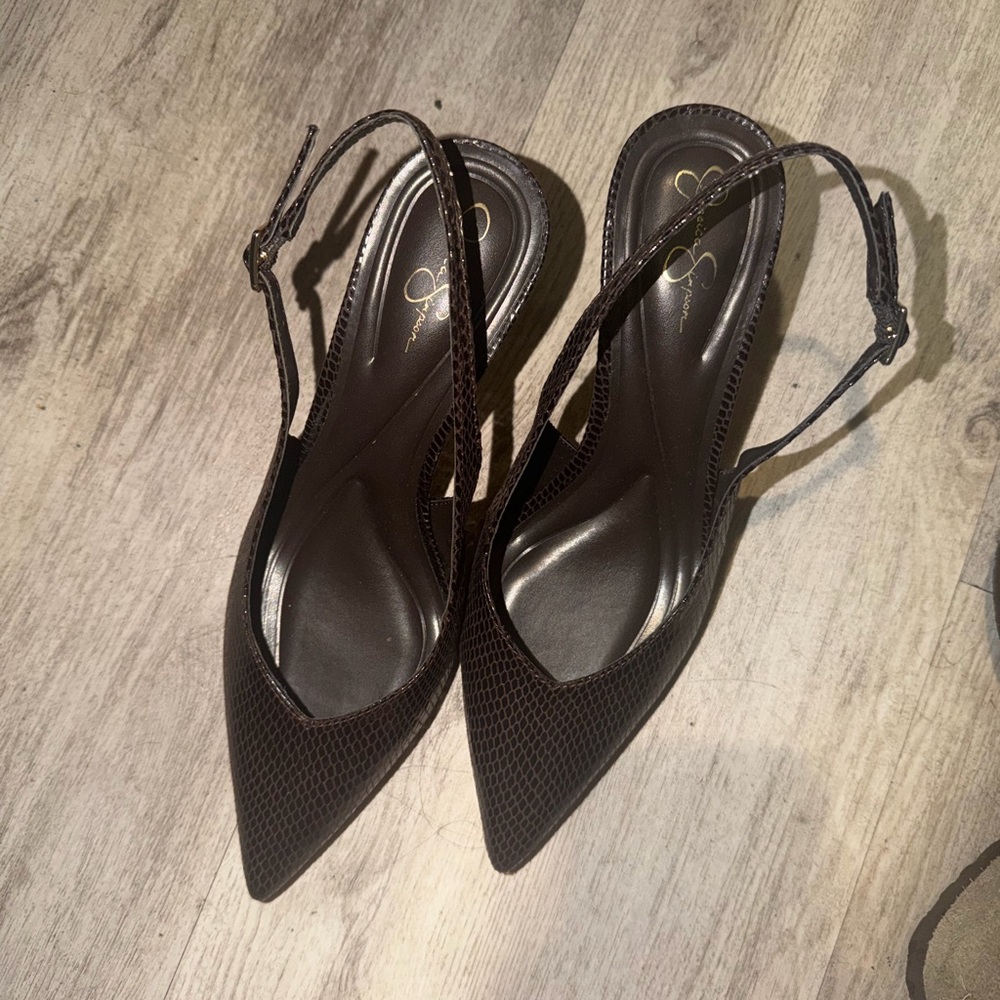 Jessica Simpson Pointed Slingback Heels in Black